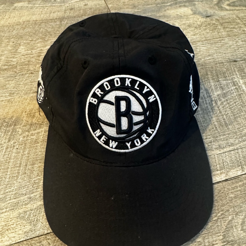 Brooklyn Nets Mitchell & Ness 90’s snap back